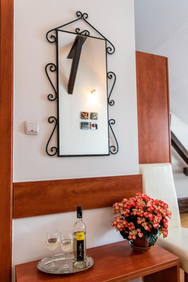 Fenyes Vinorium Bed and Breakfast Sopron Eksteriør billede