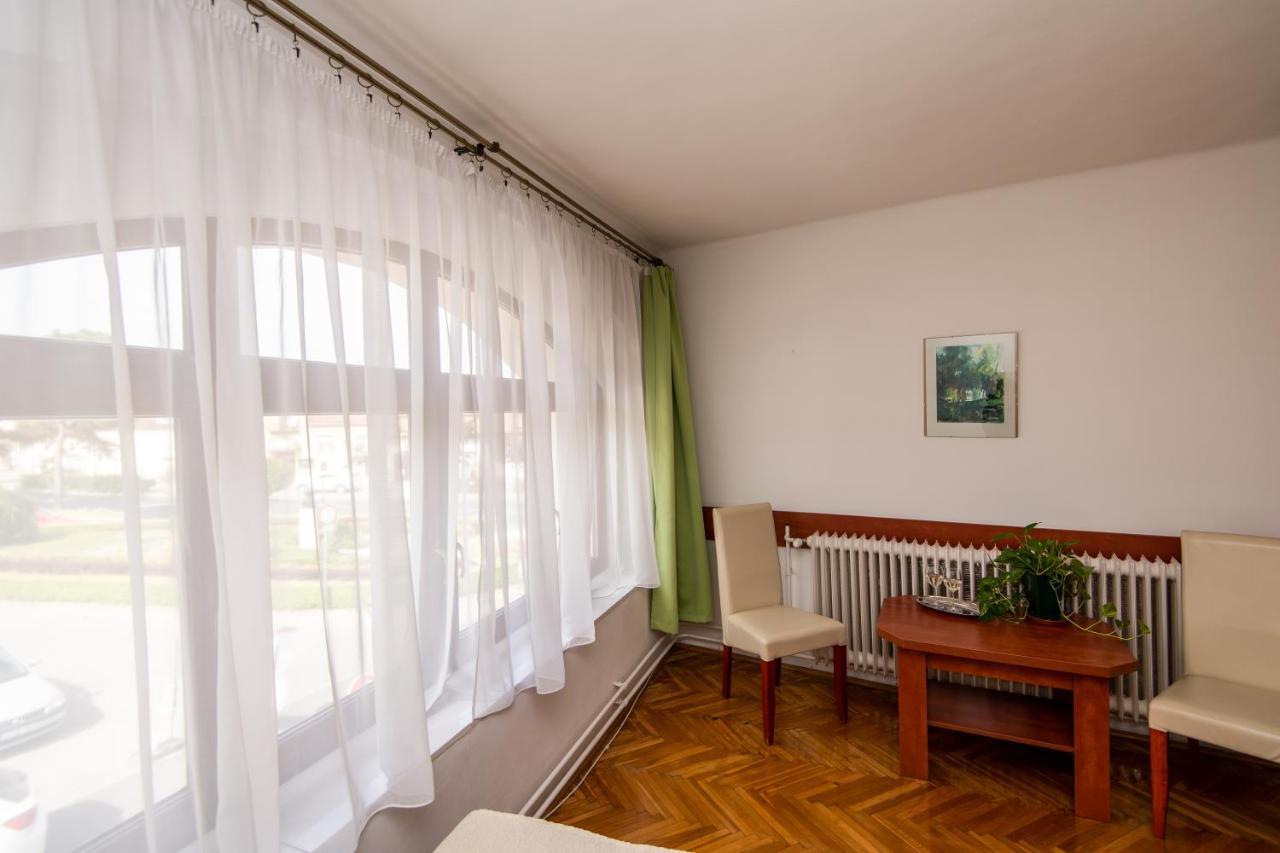 Fenyes Vinorium Bed and Breakfast Sopron Eksteriør billede