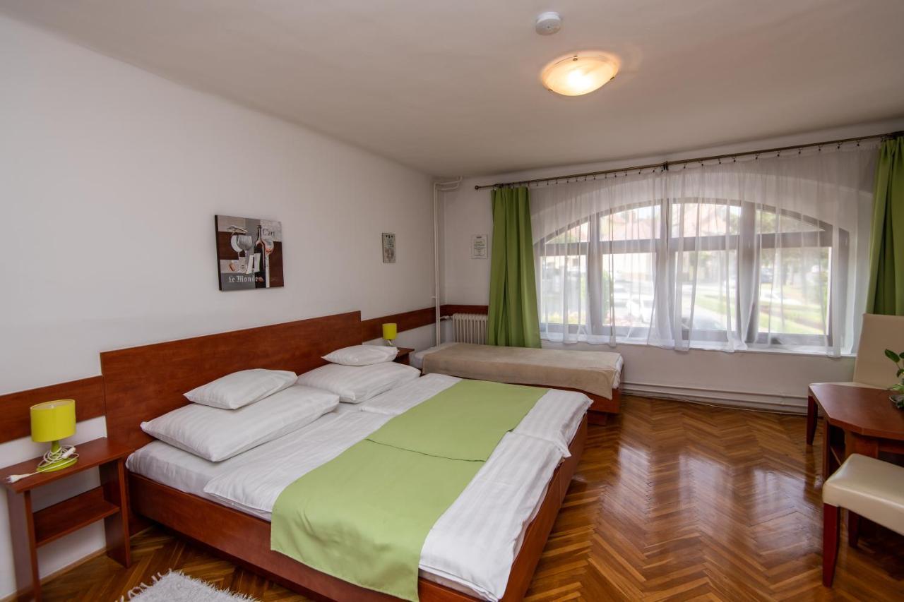 Fenyes Vinorium Bed and Breakfast Sopron Eksteriør billede