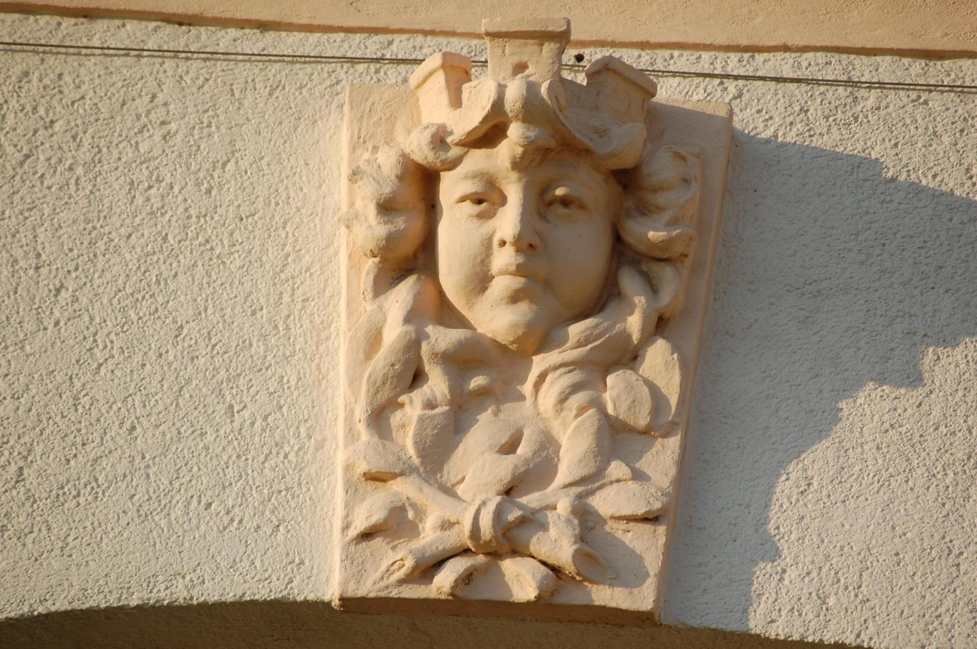 Fenyes Vinorium Bed and Breakfast Sopron Eksteriør billede