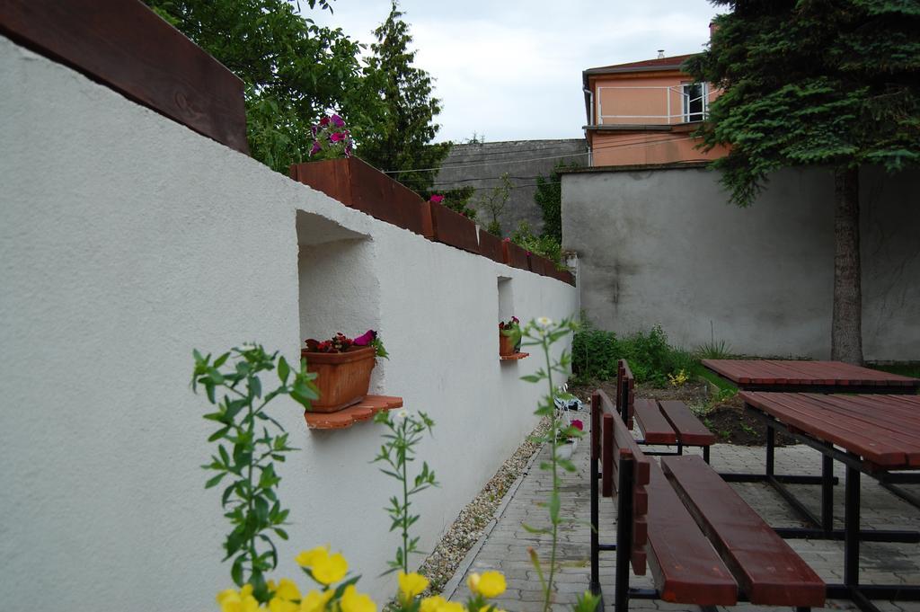 Fenyes Vinorium Bed and Breakfast Sopron Eksteriør billede